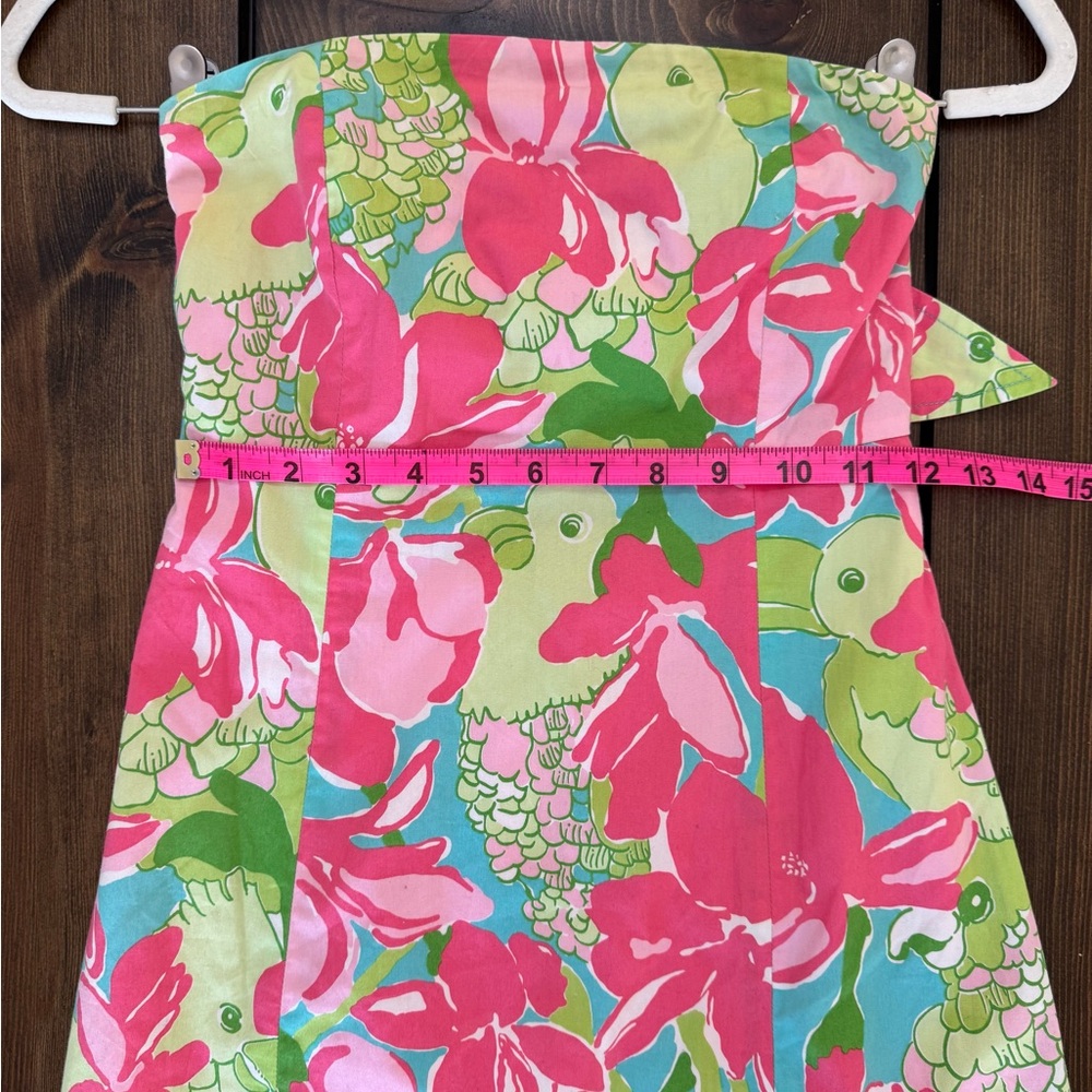 Vintage Lilly Pulitzer Cotton Dress in a Pink Green Floral/Parrot Pattern Size 0 - Picture 10 of 11